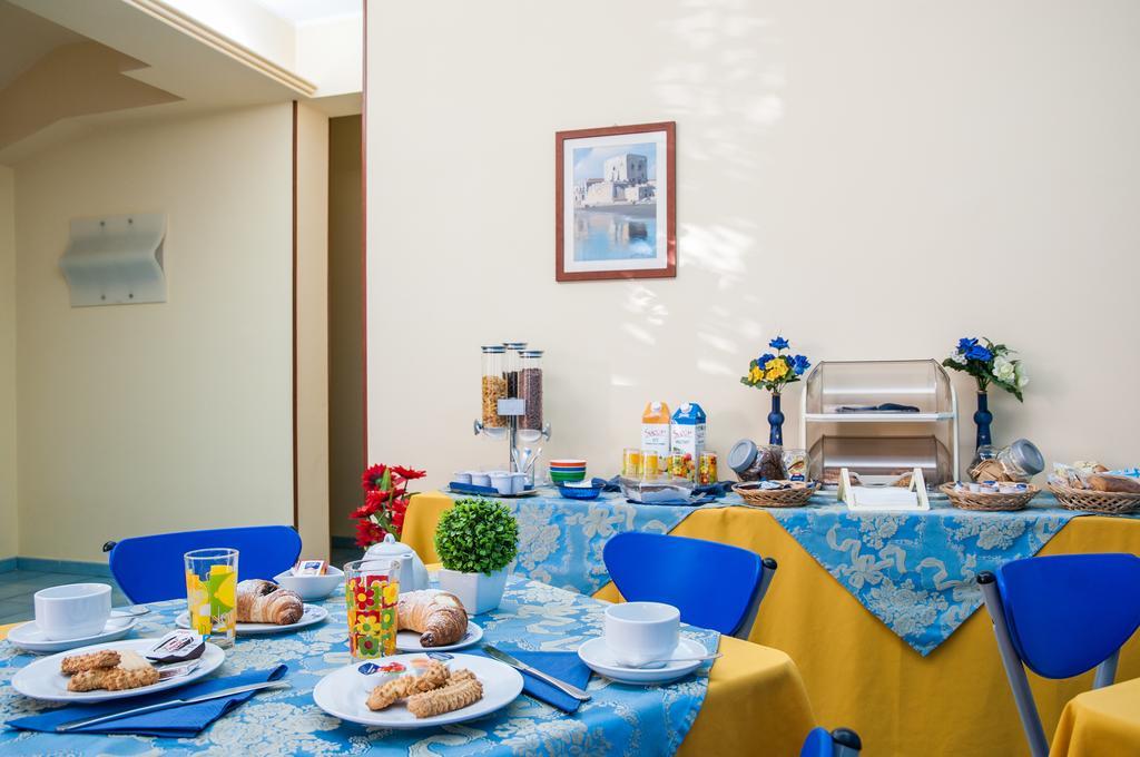 Megaron Hotel Pozzallo Eksteriør bilde