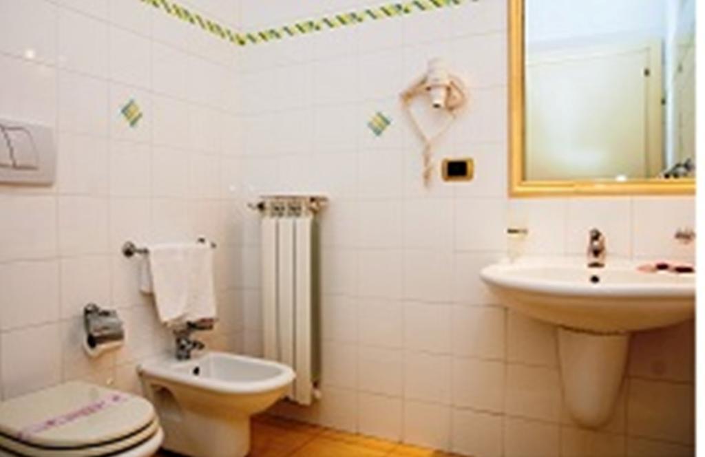 Megaron Hotel Pozzallo Eksteriør bilde