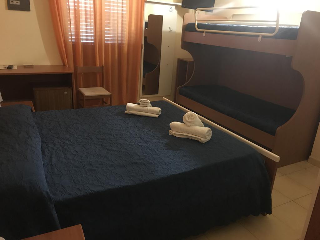 Megaron Hotel Pozzallo Eksteriør bilde
