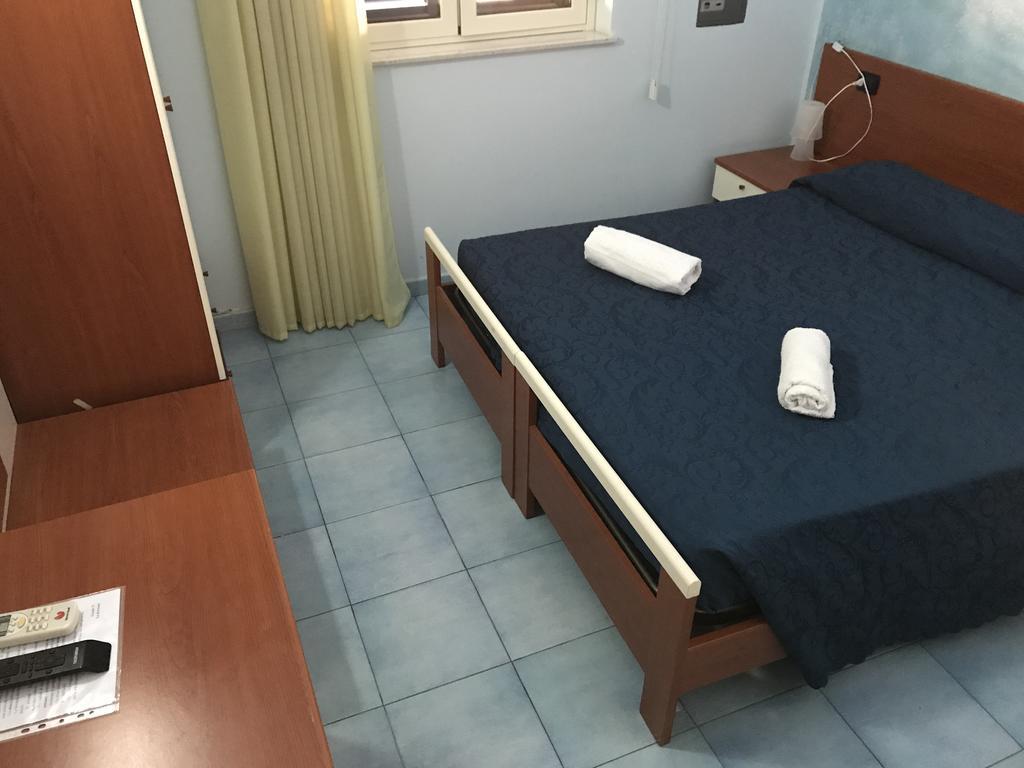 Megaron Hotel Pozzallo Eksteriør bilde